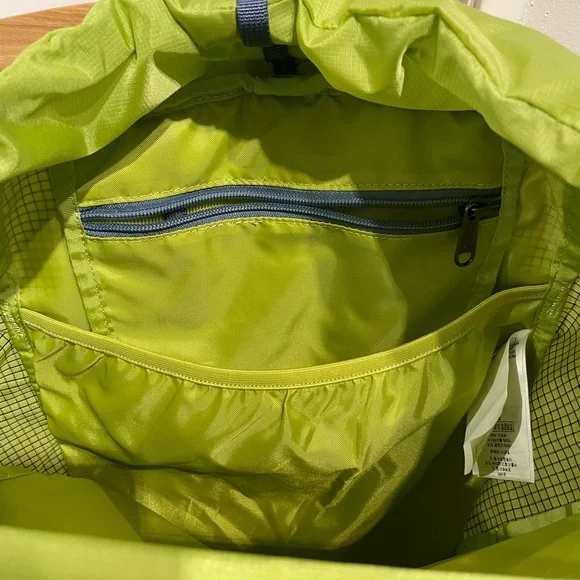 Patagonia Green Black Hole Cinch Bag Backpack